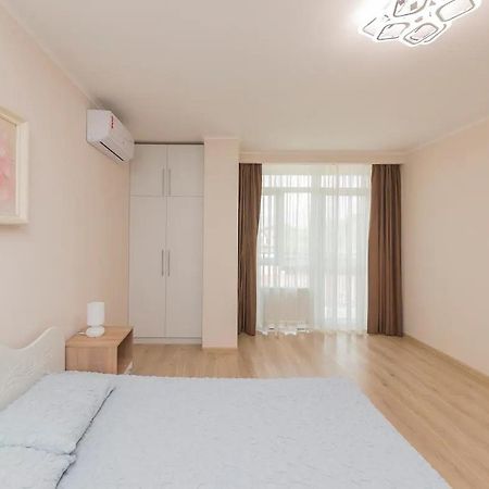 Comfortable Apartment In The Centre โอเดสซา ภายนอก รูปภาพ