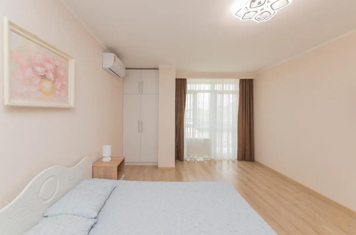 Comfortable Apartment In The Centre โอเดสซา ภายนอก รูปภาพ